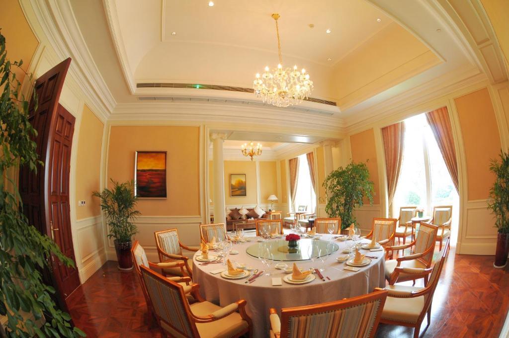 Greentown Shanghai Rose Garden Resort Екстер'єр фото